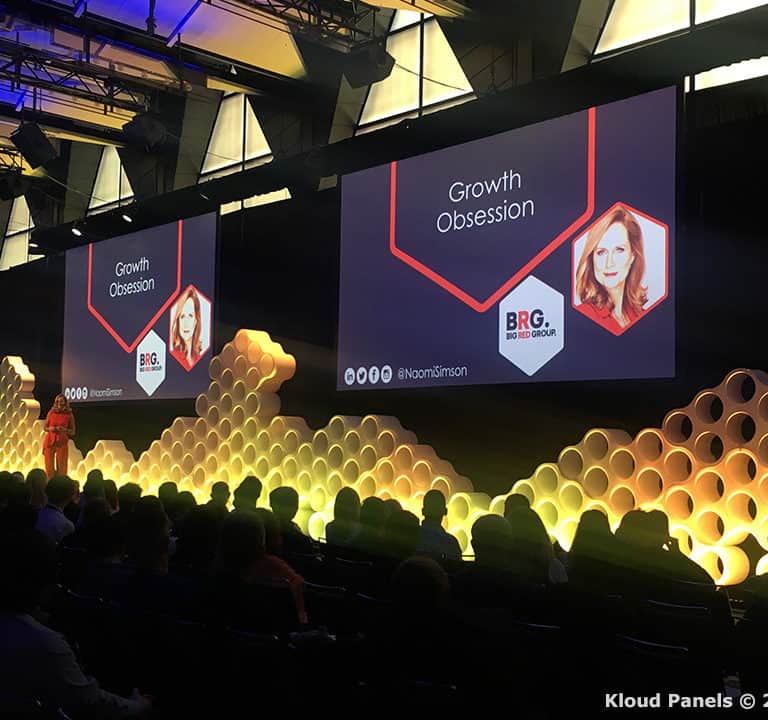 Kloud Modular Backdrops with yellow lighting AV1